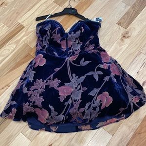 Rachel Allan Curves strapless velvet homecoming dress.